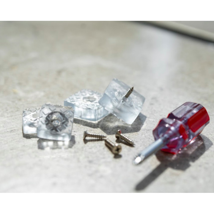 Möbeltassar, anti-glid, i gummi med skruv