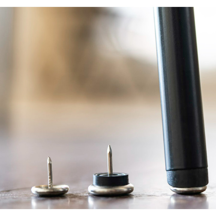 Stoleglidere i metal til møbler på tæpper