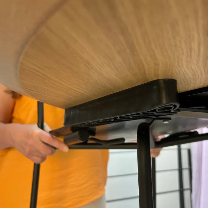 Barre de chaise, support de chaise qui se fixe sous le banc.