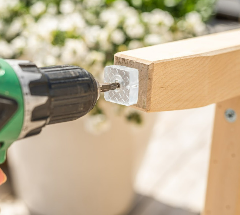 Anti Slip Transparent Furniture Pads, In Rubber with Screw